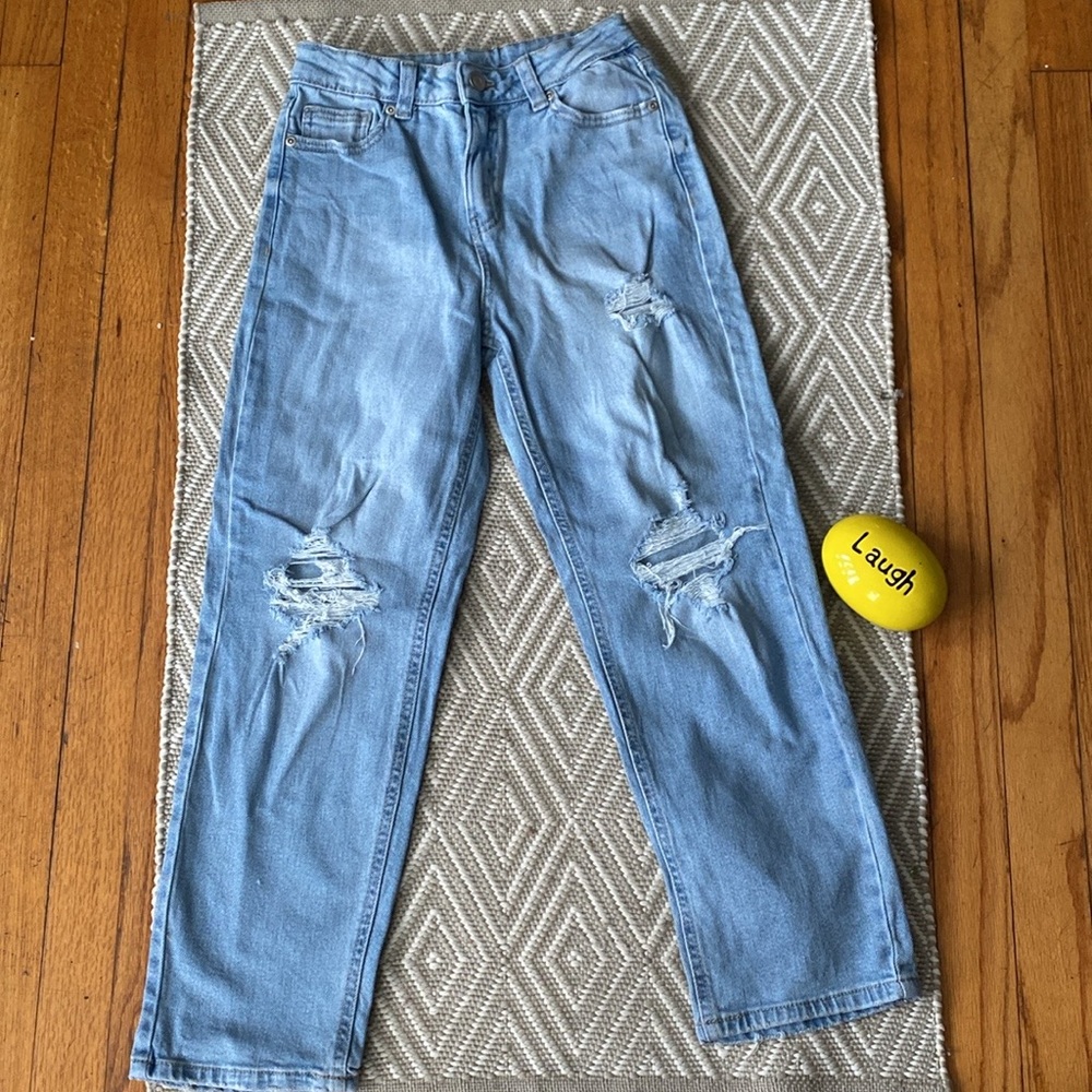 Maurice’s Girls washed denim distressed Boyfriend Casual Jean, Size 11